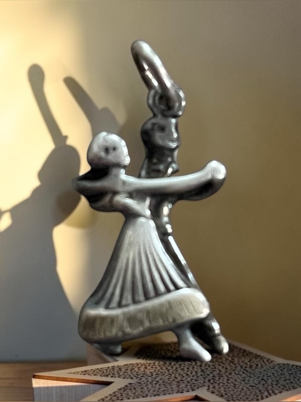 Starling Silver Elegant Silver Dancing Couple Pendant